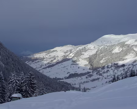 070 8 heures et demie, c’est encore éclaircie