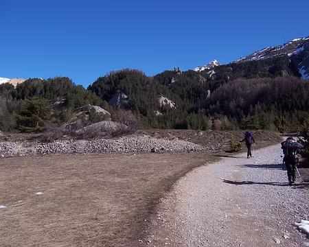 01a Au départ de Roubion, pas encore de neige, mais ça va venir !