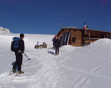 34b Départ du refuge du Thabor, toujours sous le soleil.