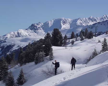 38b On descend là !