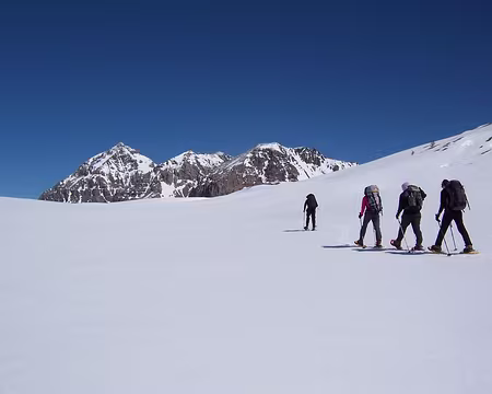 9a On marche au pas, svp ! Une, deux, une, deux !