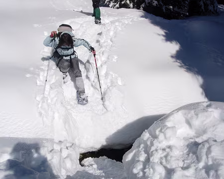 15 Franchissement d'un cours d'eau en délicatesse