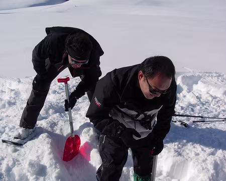 18 Séance de sensibilisation nivologie / secours en avalanche
