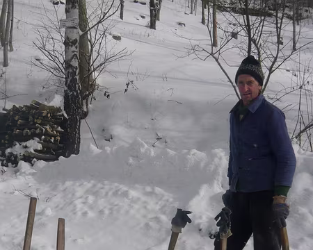 001 Première rencontre vosgienne=un schlitteur (sachant schlitter...)