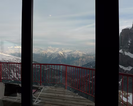 16 Vue depuis la terrasse de l'hôtel Wildstrubel.