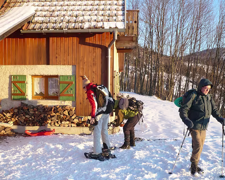 PXL039 Quittant le chalet