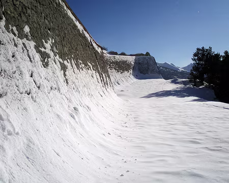 PXL004 Les murailles du fort de la Croix de Bretagne