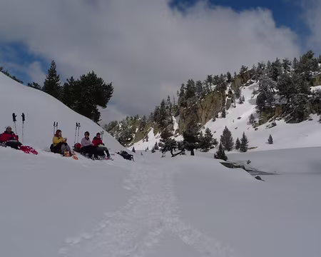 057 Pique-nique face au lac Redon.