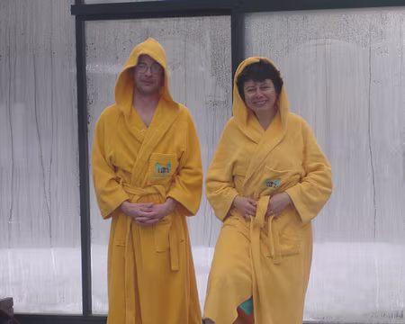 077 Drôle d'accoutrement pour un moine !