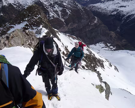 PXL034 Alors les troupes y vont.