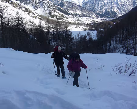 PXL000 1er jour-30.12.2010 - Nous quittons Névache et montons au refuge de Buffère, notre quartier général pour les quatre prochains jours - Martine et Eric