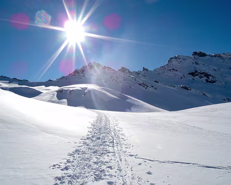 Col Agnel (Italie) au départ de Fontgillarde Traversée du vallon d’Aigue Agnelle vers le col Agnel (2744m)