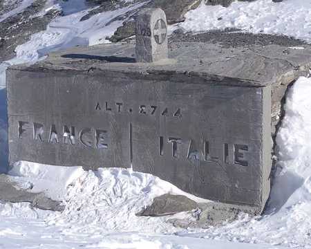 Col Agnel (Italie) au départ de Fontgillarde Traversée du vallon d’Aigue Agnelle vers le col Agnel (2744m)