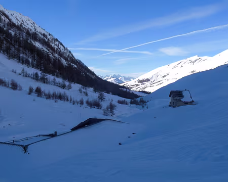 Col Agnel (Italie) au départ de Fontgillarde Traversée du vallon d’Aigue Agnelle vers le col Agnel (2744m)