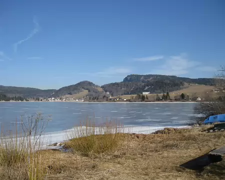 PXL004z2269 Lac de Joux et Dent de Vaulion (1482 m)