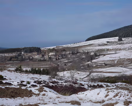 102 Le village de Chaudeyrolles.