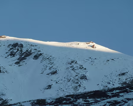 PXL009 Lever de soleil par la fenêtre : hum ! Le beau temps est à craindre (LOL !)