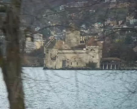 PXL001 Immortalisé par Lord Byron, le château de Chillon, entre Vevey et Montreux