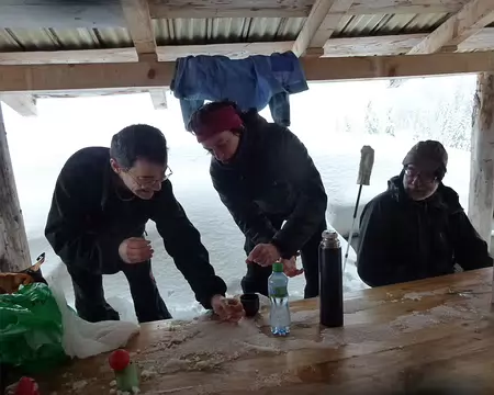 PXL051 Attention de ne pas gâcher le précieux breuvage en le faisant déborder!