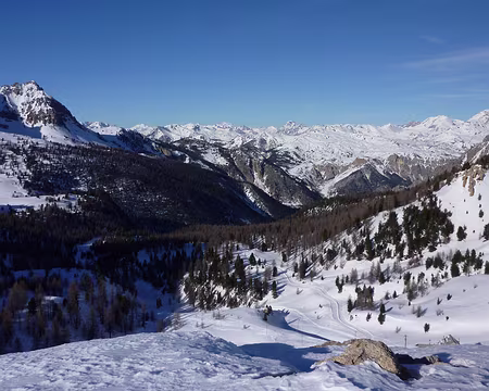 PXL041 On redescend par là.