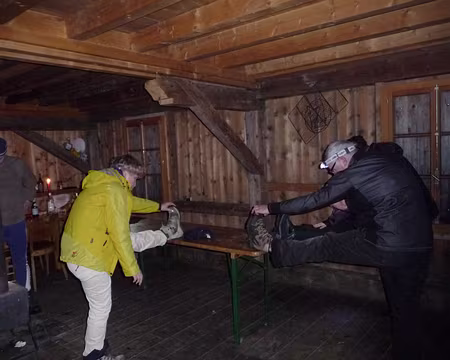 018 et pendant ce temps là, des étirements sont effectués