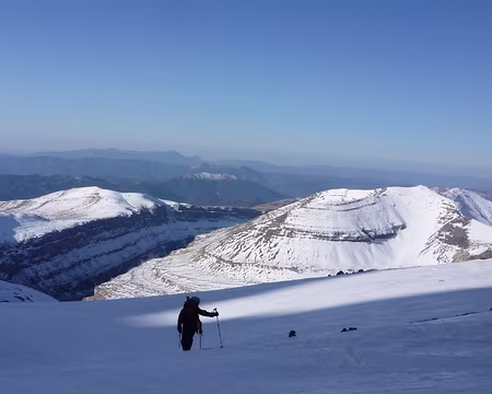 032 3ème jour. Départ matinal pour l'ascension du Mont Perdu.
