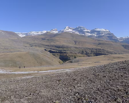 092 La neige, c'est fini ! Et dire que l'on n'a pas utilisé une seule fois les raquettes (les raquettes à neige, pas les raquettes de ping-pong !).