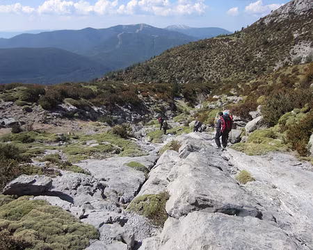 098 Improvisation dans un petit canyon à sec.