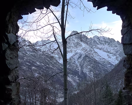 PXL002 Au-dessus de Santa Anna di Valdieri, le hameau abandonné de Bariau.