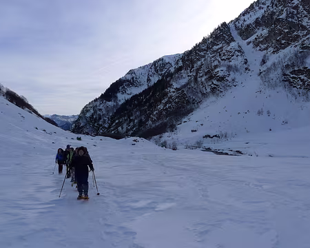 PXL009 Neige glacée dans le vallon de Meris, qui ne voit quasiment jamais le soleil.
