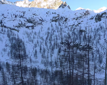 PXL038 4ème jour. Montée vers les lacs de Fremamorte.