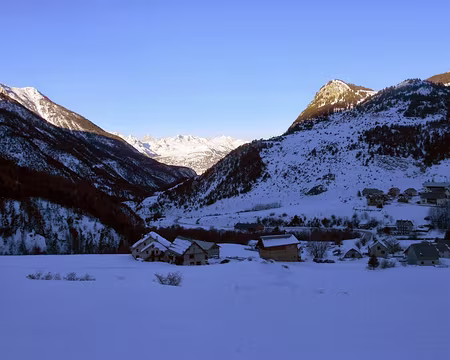 PXL016 Cervières, au fond le Pelvoux