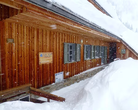 PXL033 Refuge CAF de la Cougourde