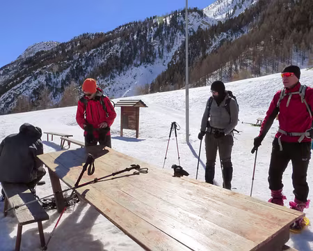 DSC01498b Et nous voilà dans la vallée étroite