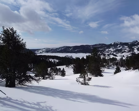 052 Le lac des Bouillouses au fond