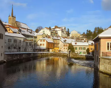PXL044 Temple protestant et la rivière Orbe, Vallorbe