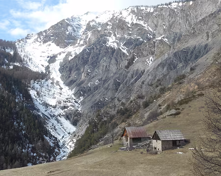 PXL073 ... mais faute de temps, nous nous contenterons de le regarder d'en bas. Fin.