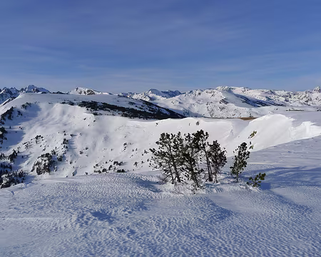 PXL020z2321 Vue sur la suite de l'itinéraire.