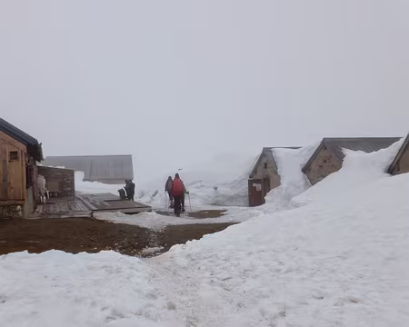PXL005 Ouvert et chauffé pour le pique-nique, pas désagréable par ce temps.