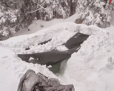 PXL024 Dimanche 05/04/2015 : le matin, démontage des abris