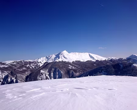 2016 - Italie (140) Monte Cusna au fond qui aurait dû être notre 1er sommet du séjour