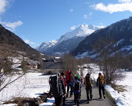 02 Le grand départ d'une semaine de raquettes