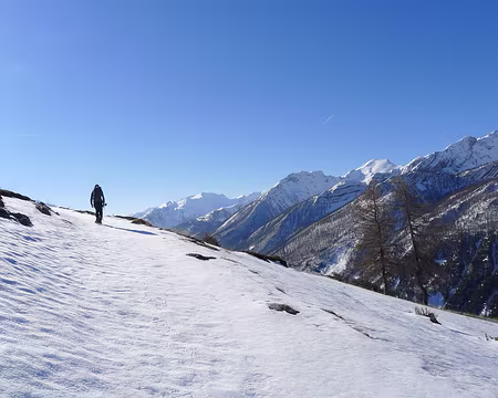 37 En balcon au-dessus de la vallée de l'Ubayette.