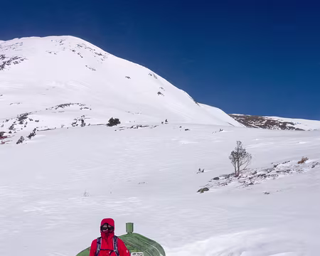 DSC05805 un abri glacial (il fait -15)