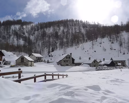 020 J3. Hameau de Crampiolo, camp de base pour le restant du séjour.