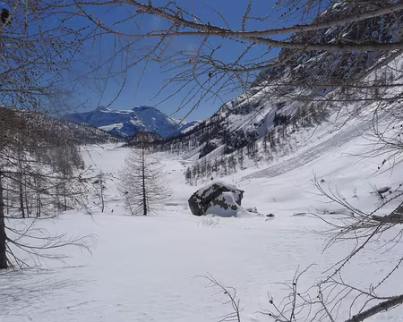 051 ... l'autre rive du Lago Devero.