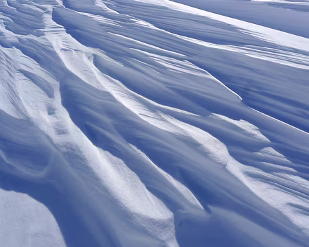 072 Sculpture de neige et de glace.