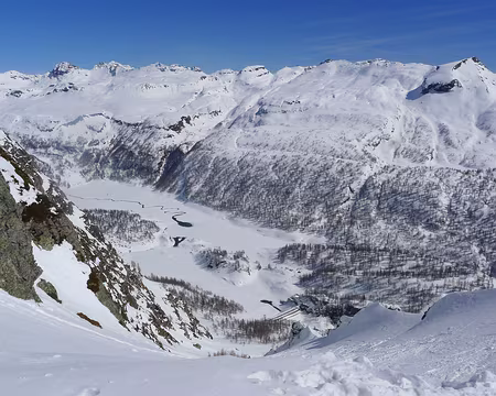 092 Du col du Pizzo Stange, vue sur le Lago Devero. Certains ont cru y avoir un spermatozoïde (sic).