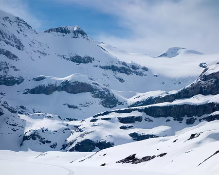 20190406-16h30m46s-DSC00315-V3 Un magnifique glacier au fond