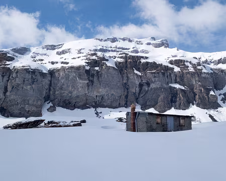 20190406-17h02m00s-DSC00330-V3 Non ce n'est pas un refuge du CAS